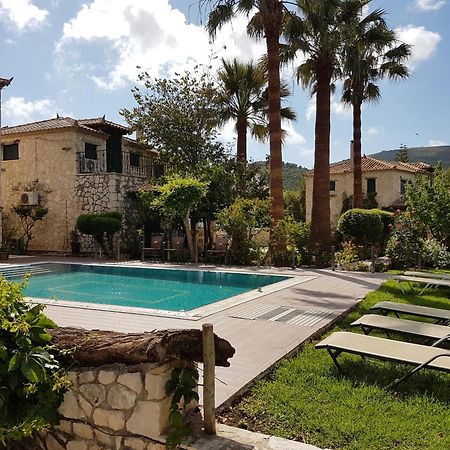 Castello Bellos Villas & Apartments Keri Exteriör bild
